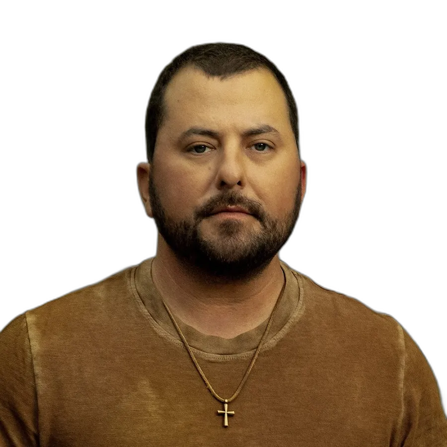https://songwiz.nyc3.digitaloceanspaces.com/static/model/thumbnails/TylerFarr.webp